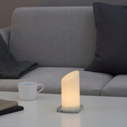 IKEA ADELLOVSKOG ŚWIECA BRYŁOWA LED BIAŁA 16CM - obrazek 3