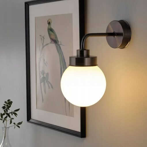 IKEA FRIHULT LAMPA ŚCIENNA CZARNA 14CM - obrazek 5