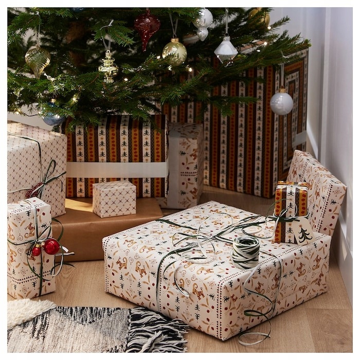 PAPIER DO PAKOWANIA PREZENTÓW ŚWIĄTECZNY ZESTAW 3 szt. + taśma + etykiety - obrazek 2